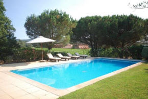 Magnifique villa avec piscine au milieu des vignes avec piscine